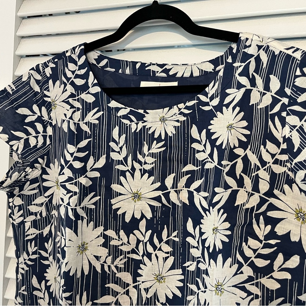 Seasalt Cornwall navy linen dress with daisy pattern.